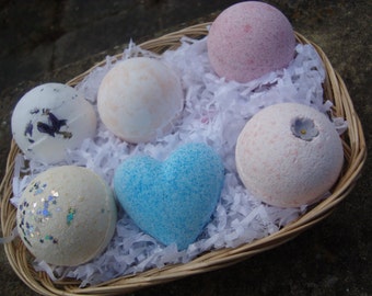 Wicker basket of bath bombs, gift set for her, UK bath bomb gift set, Heaven Scented bath bombs, Vegan bath bomb set