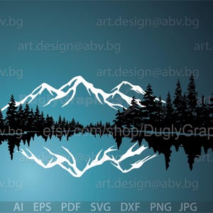 Puede incluir: Una silueta de una cordillera con picos nevados que se reflejan en un lago tranquilo. Una fila de árboles de hoja perenne se encuentra frente a las montañas.