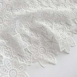 White Lace Fabric Floral Exquisite Embroidery  Exquisite for Bridal Lace Wedding Lace  Headband 49&quot; wide  Dress Party Decoration Lace