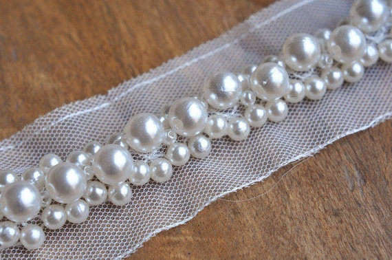 4.5Yards Pearl Beaded Rhinestone Lace Trims Sew On White Mesh Pleated  Ruffle Ribbon For Clothes Wedding Dress Belt Accessories