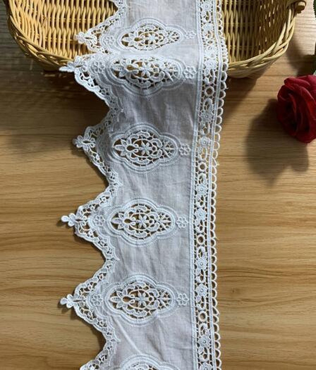 White Pure Cotton Lace, Retro Style, Suitable for Doll Skirts, Women's Home  Decoration Scalloped Lace Trim 6.7 Wide 