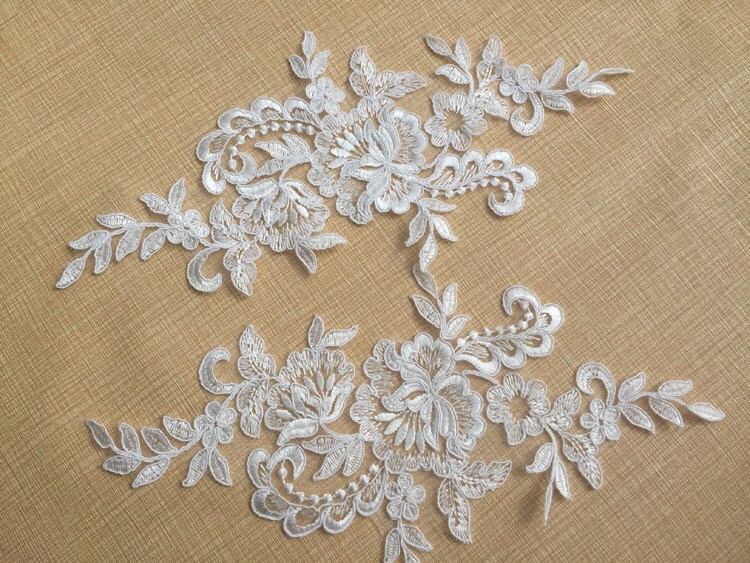 1 Pair Lace Applique off White Alice Floral Embroidery