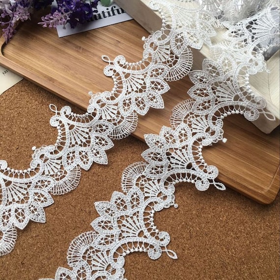 2 Yards Lace Trim Antique style in White for Bridal, Gowns, Jewelry or Costume Design