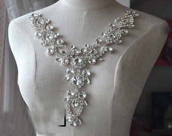 Magnifique V Clear Strass Crystal Applique pour accessoires de mariée Robe de mariée Ceinture Haute Couture Costume Embellissement