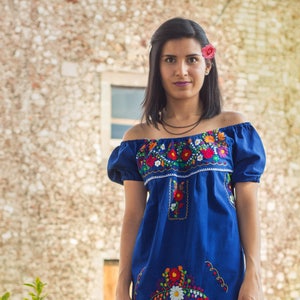 Vestidos de novia en manta bordados store