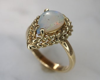 14k Yellow Gold and Opal Ring