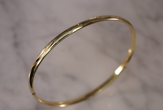 14K Yellow Gold Etched and Engraved Bangle Bracel… - image 4