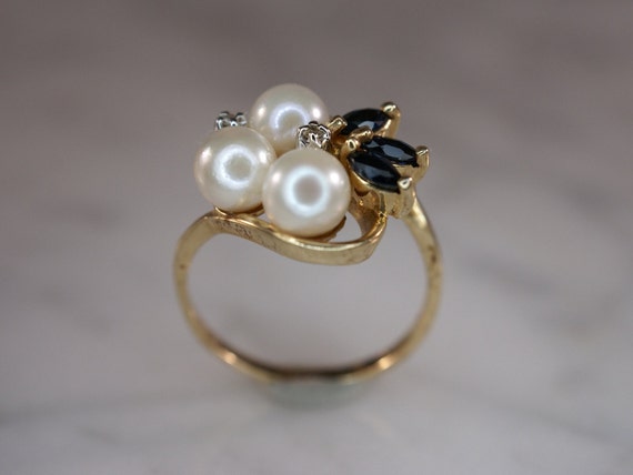 10K Yellow Gold Pearl, Sapphire, and Diamond Ring - image 5