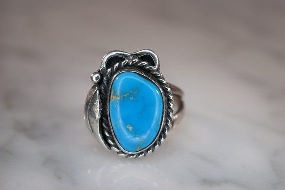 Navajo Style Sterling Silver and Turquoise Ring - image 1