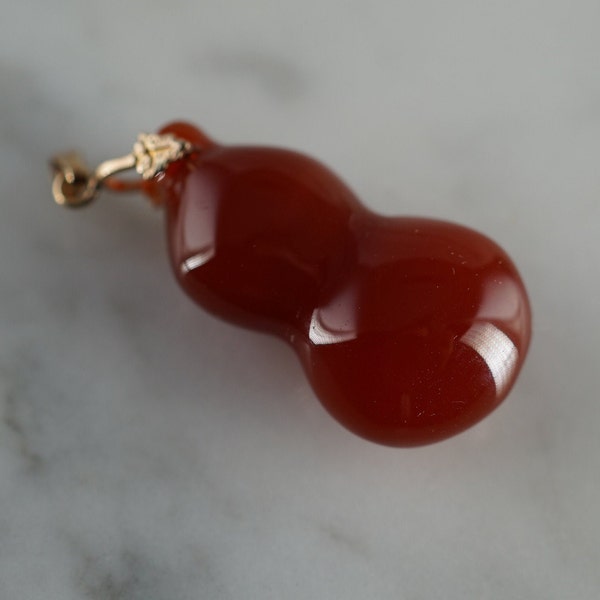 14K Yellow Gold Carved Carnelian Gourd Pendant