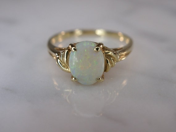 14K Yellow Gold and Australian Opal Ring - image 3