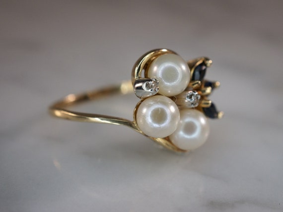 10K Yellow Gold Pearl, Sapphire, and Diamond Ring - image 3