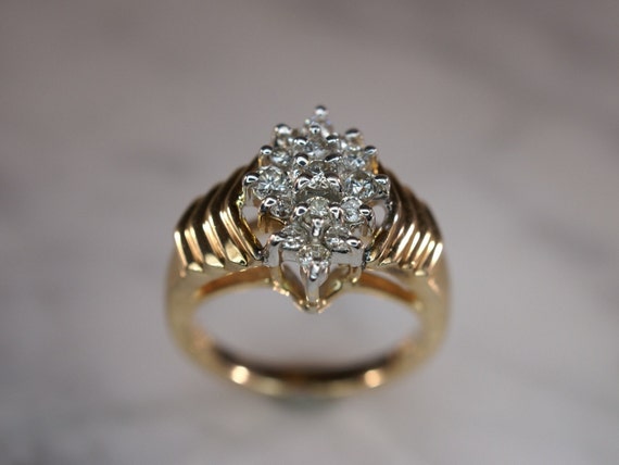 14K Yellow Gold and Diamond Cluster Ring - image 5