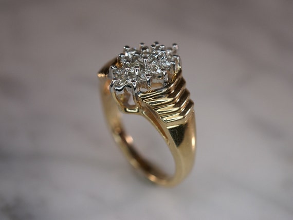 14K Yellow Gold and Diamond Cluster Ring - image 6