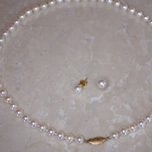 14k Yellow Gold Cultured Pearl Necklace with Coordinating Cultured Pearl Post Earrings