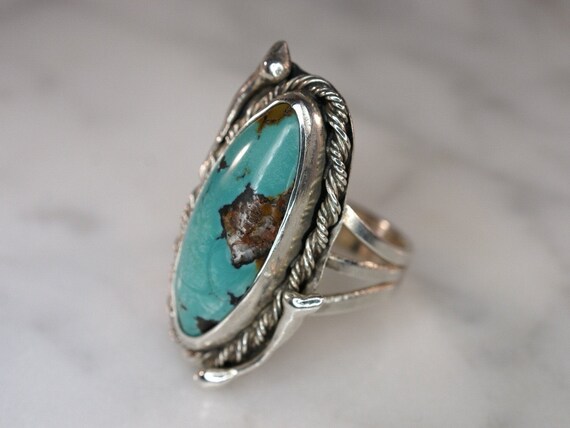 Navajo Style Sterling Silver and Turquoise Ring - image 3