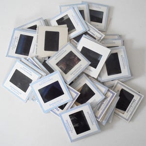 Stare szkiełka Ektachrome do kolekcji hobbystycznej i rzemieślniczej, sprzedawane w opakowaniach po 10 sztuk