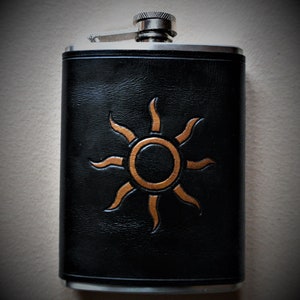 Nilfgaard, Witcher leather flask 8 oz