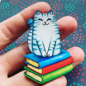 Cat sitting on books. Cat brooch. Super cute wooden brooch, secret Santa gift