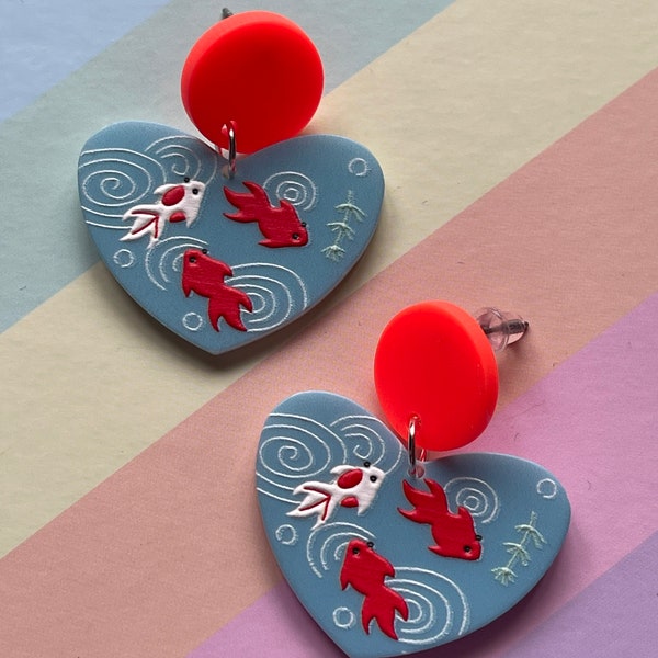 Pendientes acrílicos de corazón de pez dorado: azul neón, amuletos de la suerte