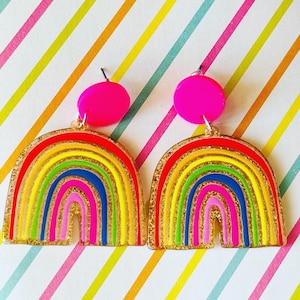 Boucles d'oreilles scintillantes arc-en-ciel