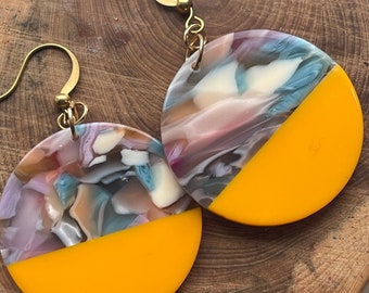 Yellow multi swirl acrylic coin shaped earrings