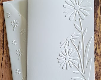 Daisy Cards, Set of 5, White Embossed Daisy Note Card Set, Daisy Greeting Cards, Daisy Stationery, Blank Flower Cards, Gift for Her, Female