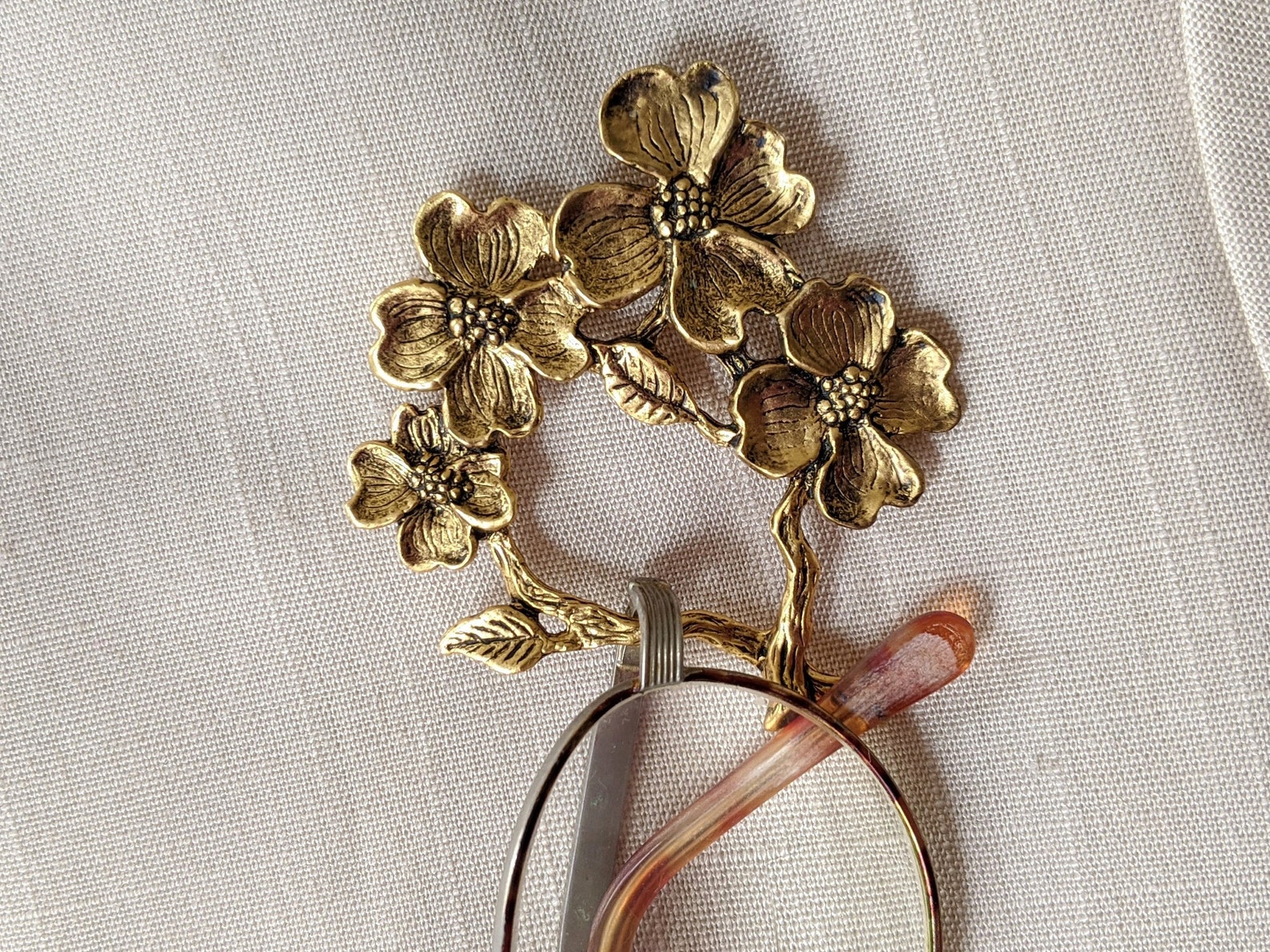 Reading glasses pin brooch vintage flower pin eyeglass Etsy