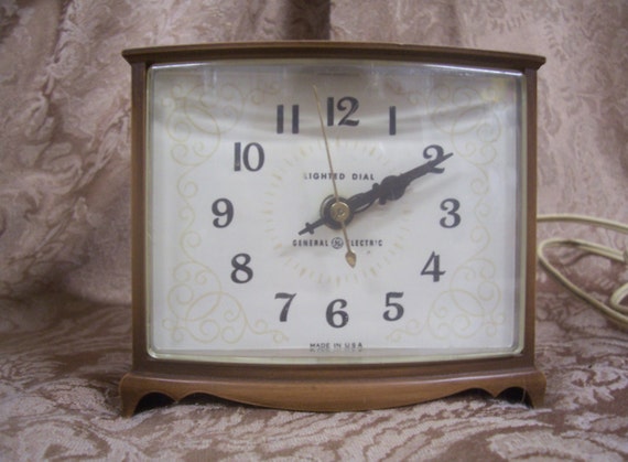 Vintage General Electric Analog Dial Alarm Clock #7280AGE Alarm ClockClock CollectorClock CollectibleFaux Wood Grain