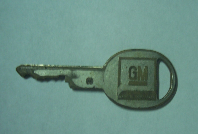 Vintage Car Keys. | Etsy