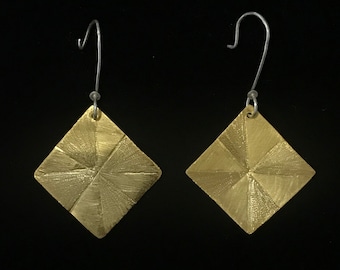 Diamant Form Gold Ohrringe