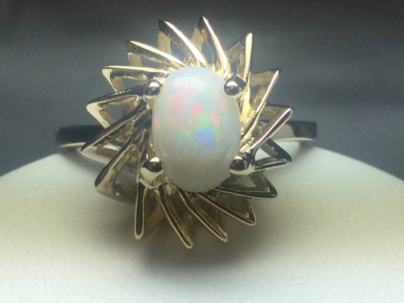 Opal Ring 10 kt Yellow Gold - image 2