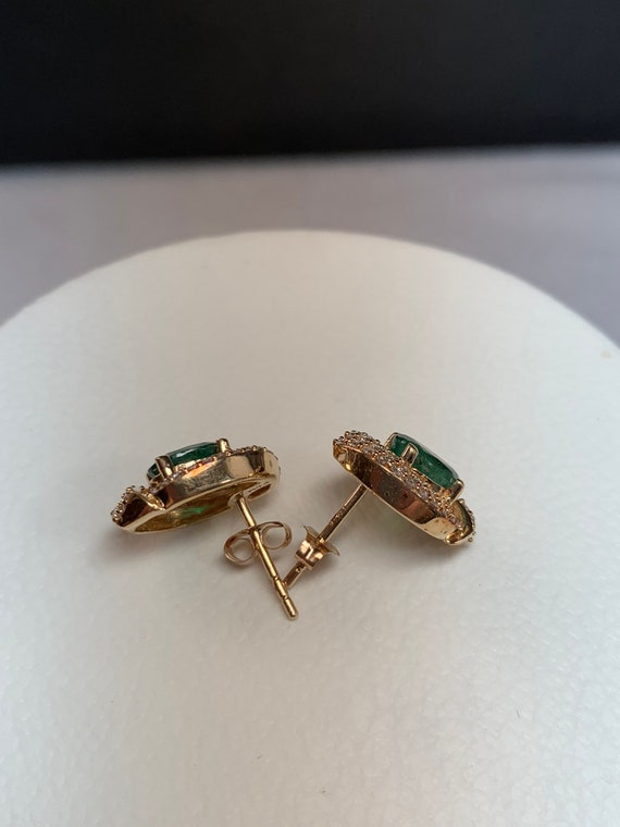 Emerald and Diamond Earrings 14 KT Yellow Gold - image 5