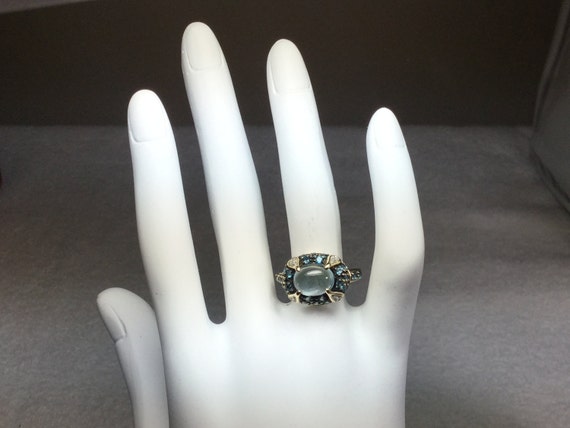 Blue Topaz Ring 14 kt Yellow Gold - image 3