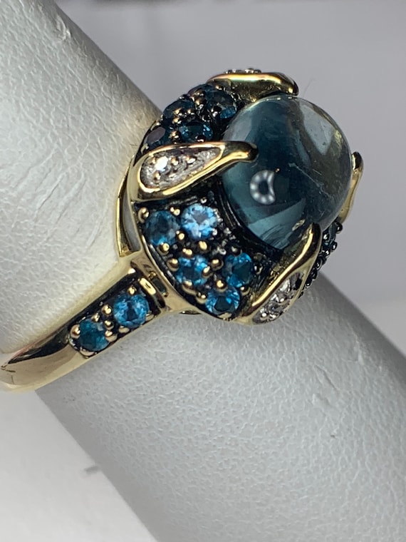 Blue Topaz Ring 14 kt Yellow Gold - image 1