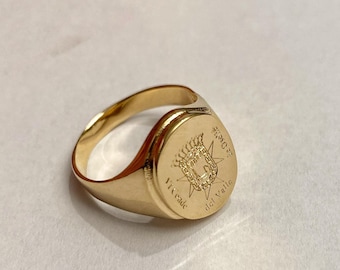Family Crest Signet Ring, Family Rings, Sterling Silver Signet Ring, Coat of Arms Ring, Family Crest Rings, Gold Signet Rings, Crest Ring