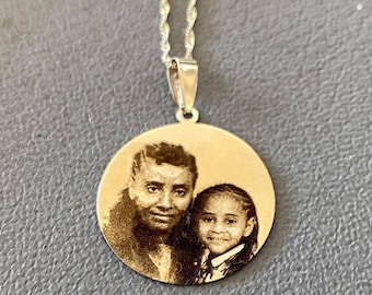 Personalized Photo Pendant Necklace, Engraved Portrait, Handmade Design