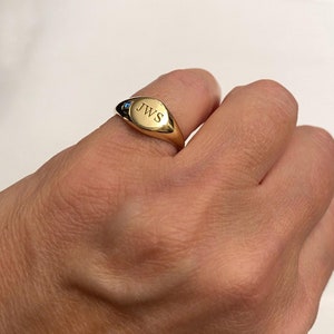 Engraved Ring, Personalized Ring, Signet Ring, Special gift, Monogram Initial Ring, Letter Ring, Pinky Ring, Custom made Jewelry