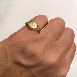Pinky ring, Personalized Ring, Signet Ring, Engraved ring, women ring, Initial ring, Gift for women, Monogram Initial Ring, letter Ring