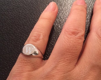 Pinky ring, Engraved ring, Personalized Ring, Signet Ring, Unisex ring, Initial ring,  Monogram Initial Ring, letter Ring