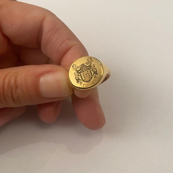 Personalized Round Stone Father's Family Oval Top Signet Ring Personalized Round Stone Father's Family Oval Top Signet Ring