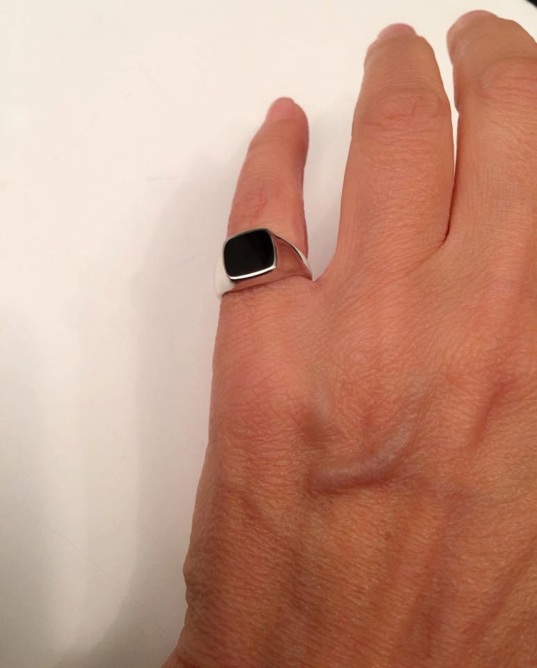 Black onyx pinky ring online