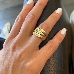 Engraved ring, Personalized Ring, Signet Ring, women ring, Initial ring, Gift for women, Monogram Initial Ring, letter Ring, pinky ring