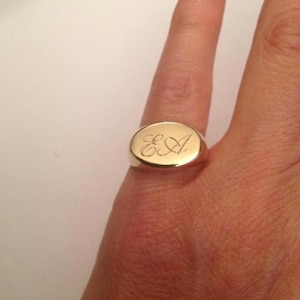 Engraved ring, Personalized Ring, Signet Ring, women ring, Initial ring, Gift for women, Monogram Initial Ring, letter Ring , Pinky ring