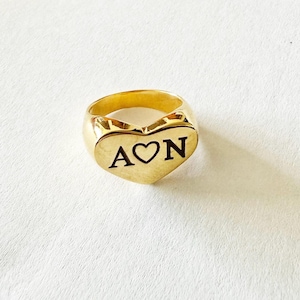 Heart Ring, Heart Signet Ring, Initial  Ring, Personalized Heart Ring, Heart Seal Ring, Gold Letter Engraved Ring, Love Gift for Her