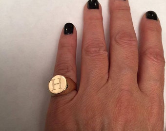 Initial Signet Ring,Signet Ring,Personalized Ring,Initial Jewelry,Gold Signet Ring,Personalized Jewelry,Custom Letter Ring,Bridesmaid
