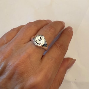 Coat of Arms Family Crest Ring – Custom Signet Ring – Personalized Gold Pinky Ring – Engraved Crest Ring – Gift for Men & Women