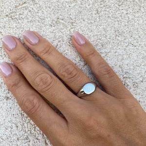 Sterling silver Signet Ring, Oval Signet Ring, Promise Ring, Classic Ring, 925 Silver Pinky Ring, Friendship Ring, Gift for her, mom, nani