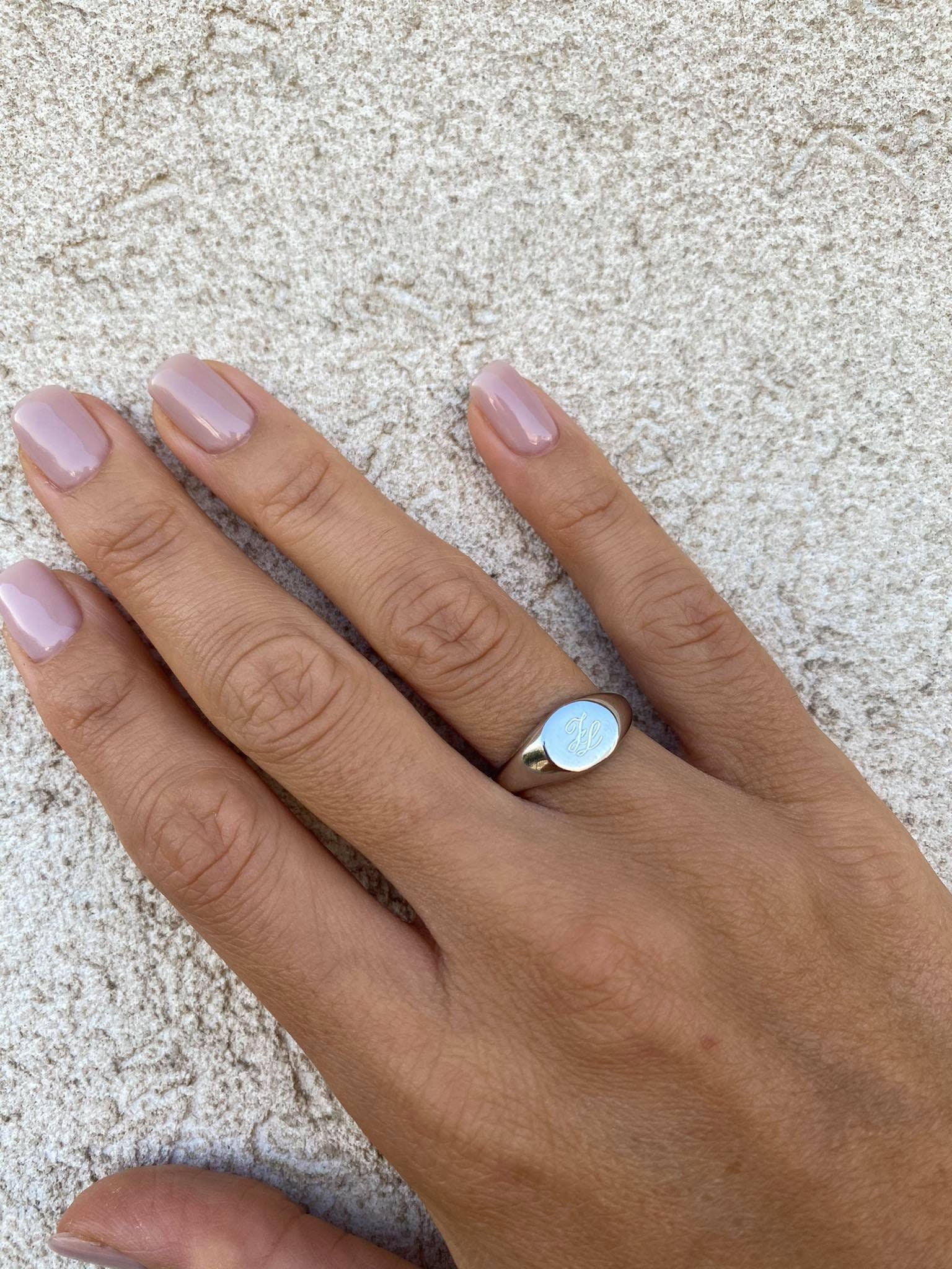 Sterling Silver Signet Ring, Oval Signet Ring, Promise Ring, Classic Ring, 925 Silver Pinky Ring, Friendship Ring, Gift for Her, Mom, Nani - Etsy Sterling Silver Signet Ring, Oval Signet Ring, Promise Ring, Classic Ring, 925 Silver Pinky Ring, Friendship Ring, Gift for Her, Mom, Nani - Etsy