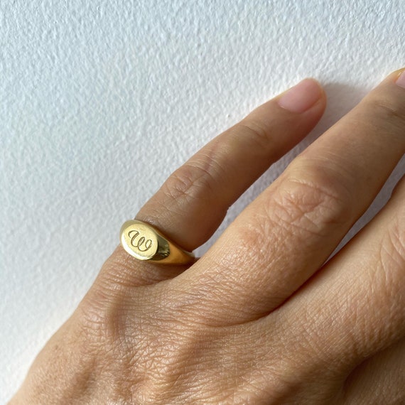 Pinky ring Signet ring Sieraden Ringen Zegelringen Unisex ring monogramring. Eerste ring Gepersonaliseerd cadeau Gepersonaliseerde ring Monogram ring Monogram ring 